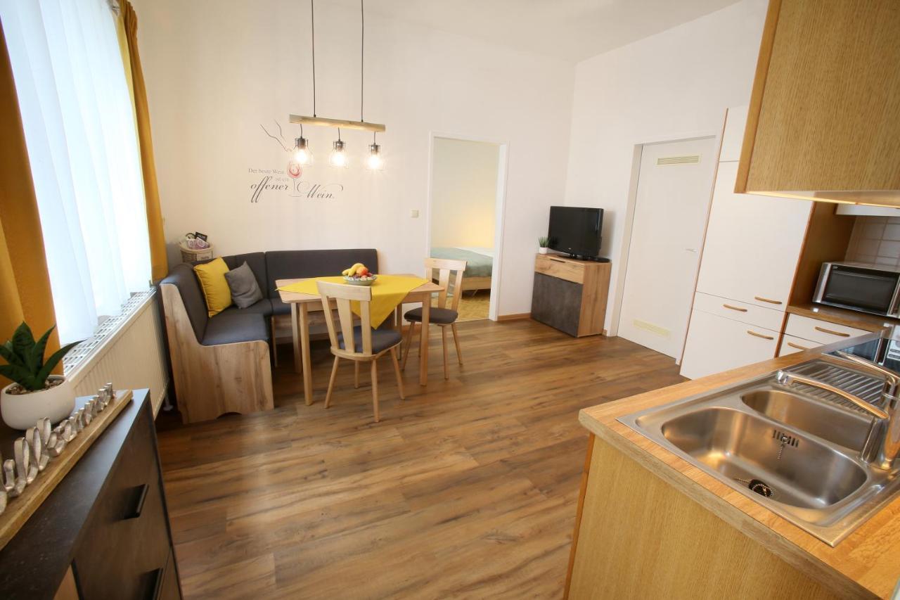 Appartment Weinbau Muellner นอยซีเดิลอัมเซ ภายนอก รูปภาพ